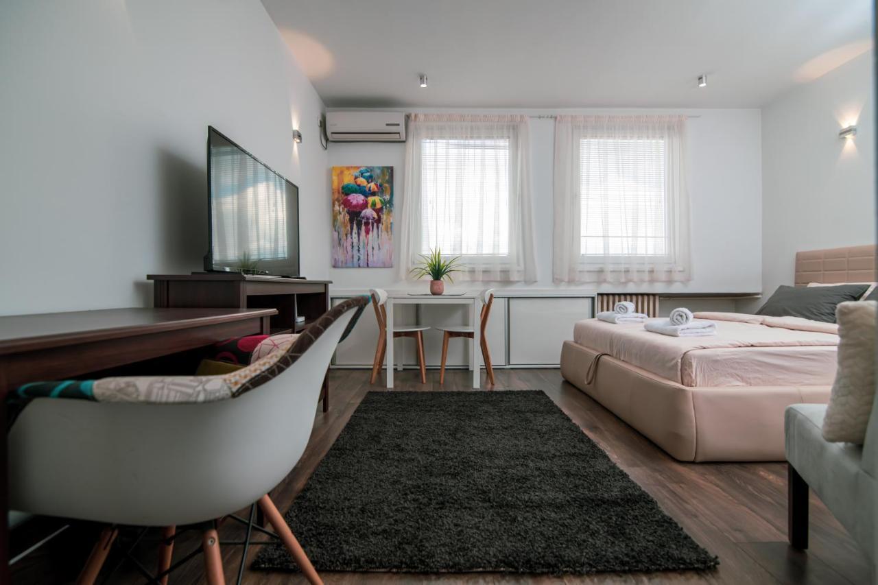 5 Star Central Studio Skopje Extérieur photo